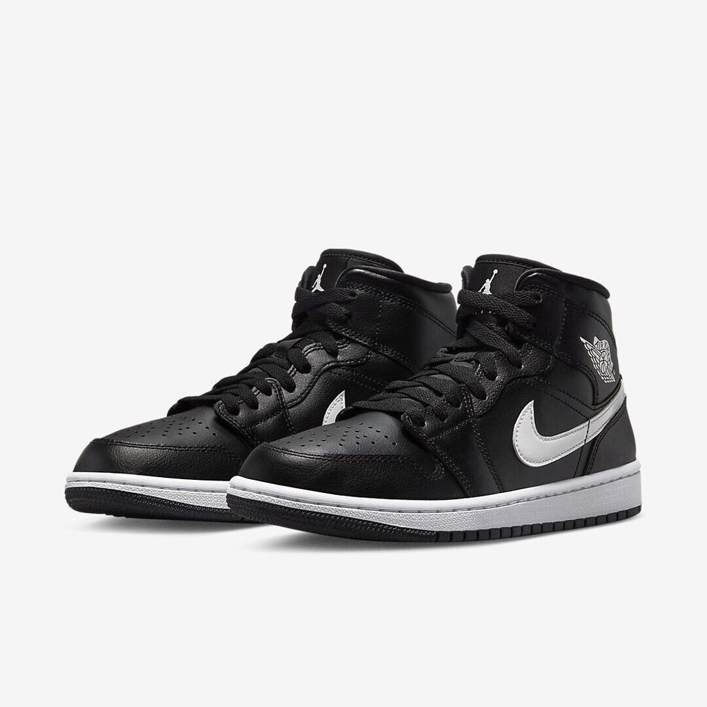 Women's Nike Air Jordan Retro 1 Mid 'Black White' DV0991 001