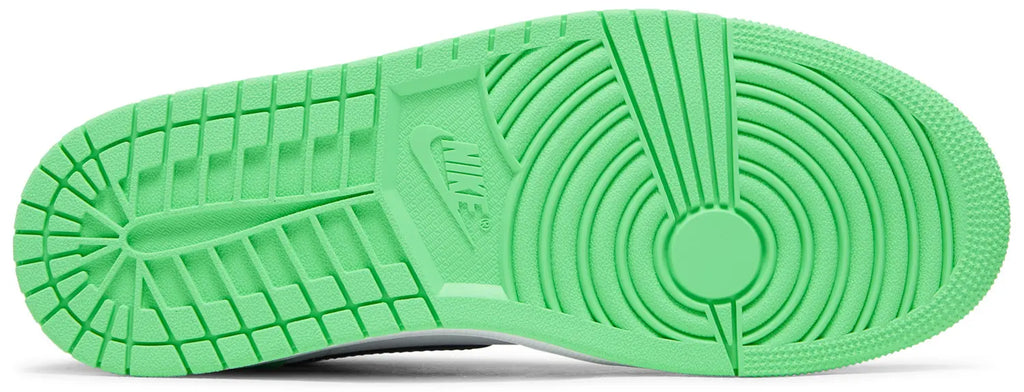Men's Nike Air Jordan Retro 1 High OG 'Green Glow' DZ5485 130